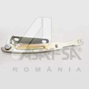 Balama capota fata dreapta Dacia Duster Expediere rapidă
