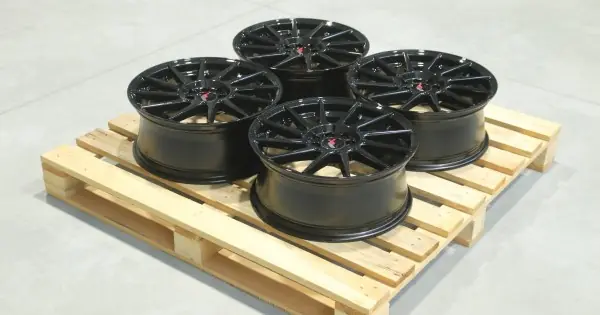Set jante aliaj JR22 17x7 ET40 4x100/114,3 Negru Lucios Ofertă de sezon