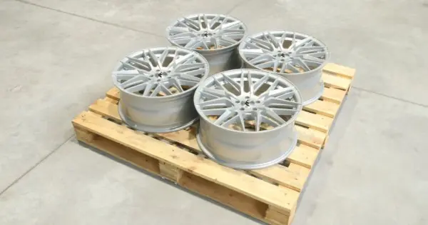 Super ofertă Set jante aliaj JR28 18x7,5 ET30 + ET35 5x100 Gloss Argintiu