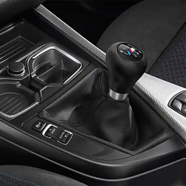 Maneta schimbator de viteze BMW M - BMW Seria 3 F30 F31 F34GT; BMW Seria 4 F32 F33 - 6 viteze / Short Shifter / Burduf inclus Preț redus