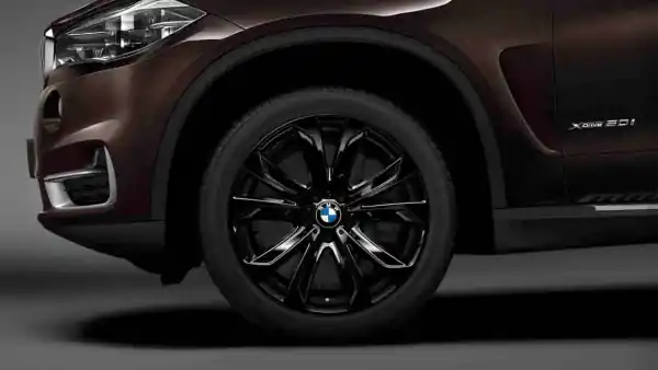 Preferatul clienților Roată completă de iarnă - Star Spoke 491 (glossy, bright turned) cu anvelopa Pirelli Scorpion Ice+Snow r-f - 315/35R20 110V XL - BMW X5/X6 F15/F16 - punte spate