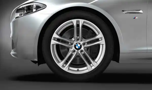 Transport gratuit Janta aliaj usor - M Performance Double Spoke 613M - Argintiu (Silver) - 8Jx18 ET:30 - BMW Seria 5 F10 F11, Seria 6 F06 F12 F13